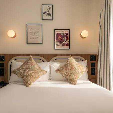 Salvia 4* Parigi